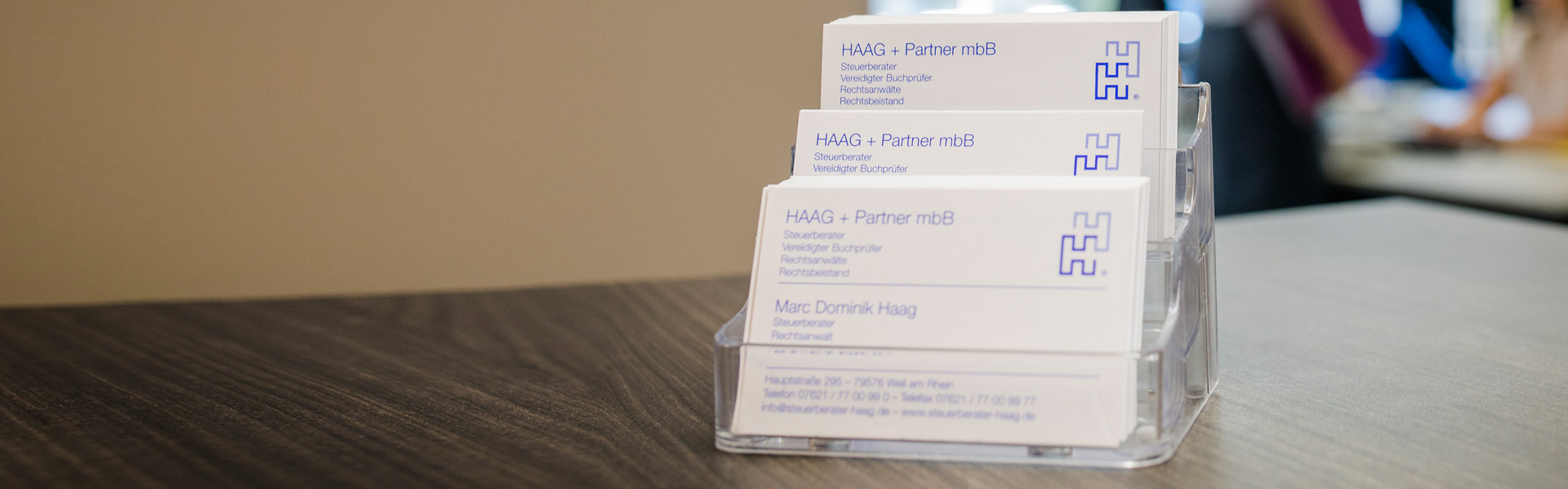 Steuerberater-Haag+Partner_mbB-Kontakt Visitenkarten in einem Kästchen